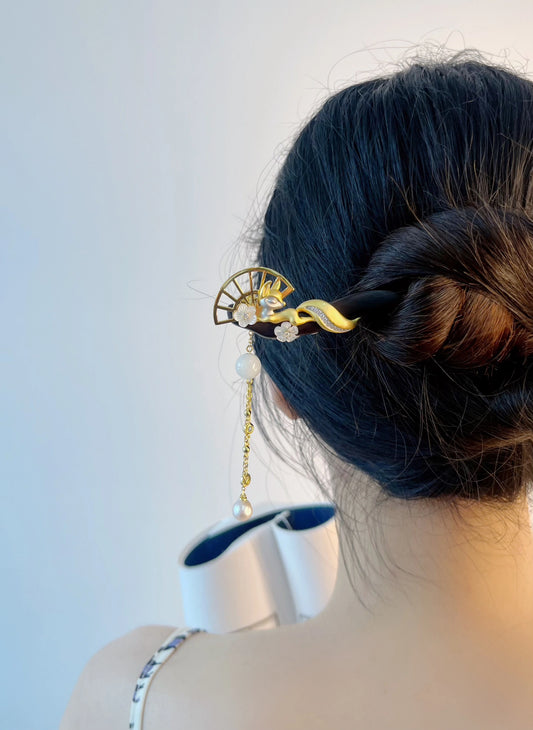 Girls! Get rid of your boring hair band now ! Hairpin Your New Choice.
