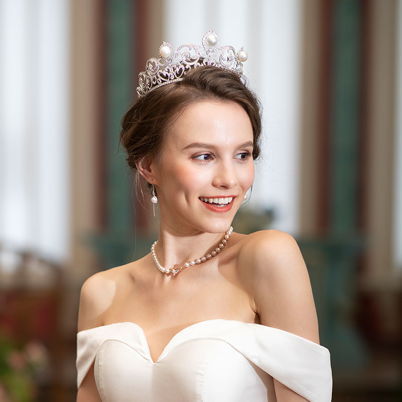 Golston Luxury™ 18K Gold White Fox Diamond Pearl Crown Wedding