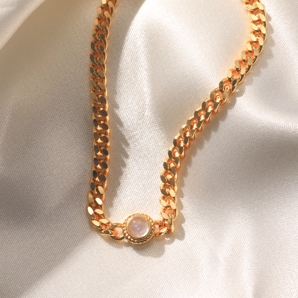 Chunky Curb Chain Moonstone Necklace 14K Gold Vermeil Vintage Choker