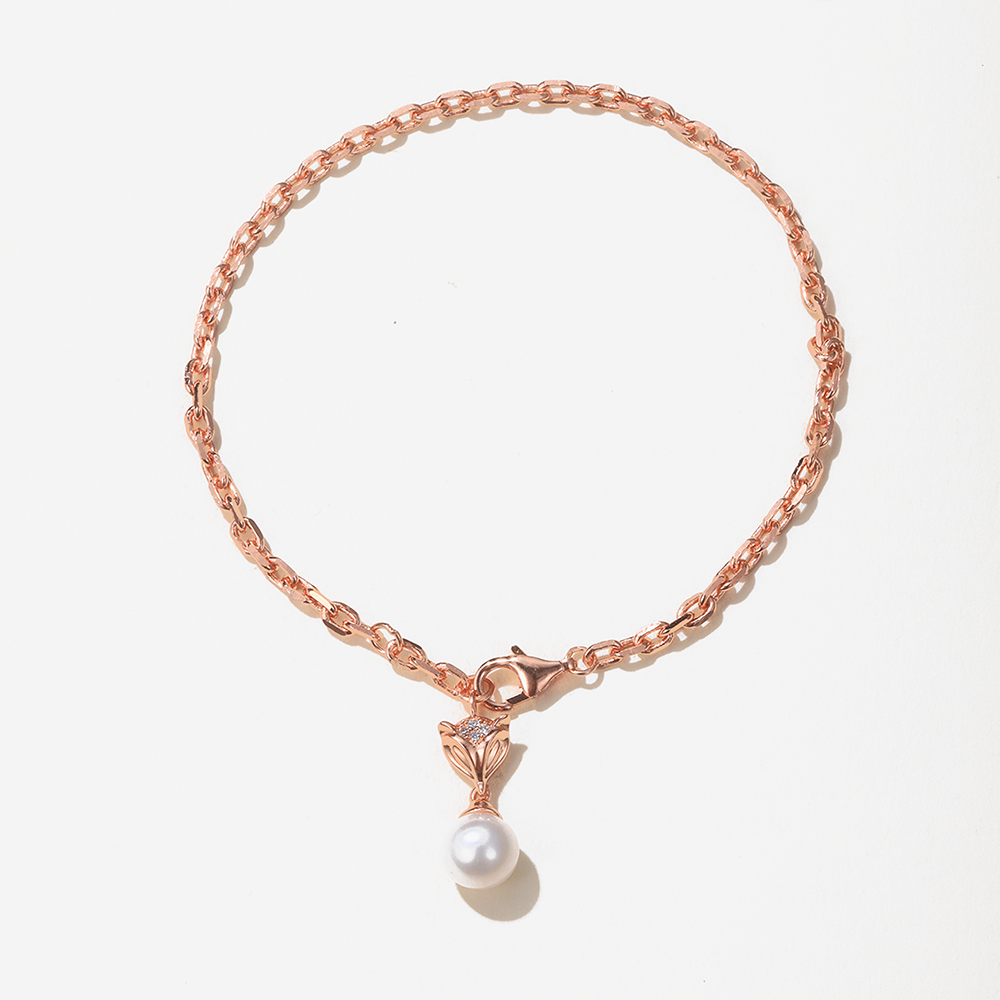 Cunning Muse White Fox 18K Rose Gold Vermeil Pearl Bracelet